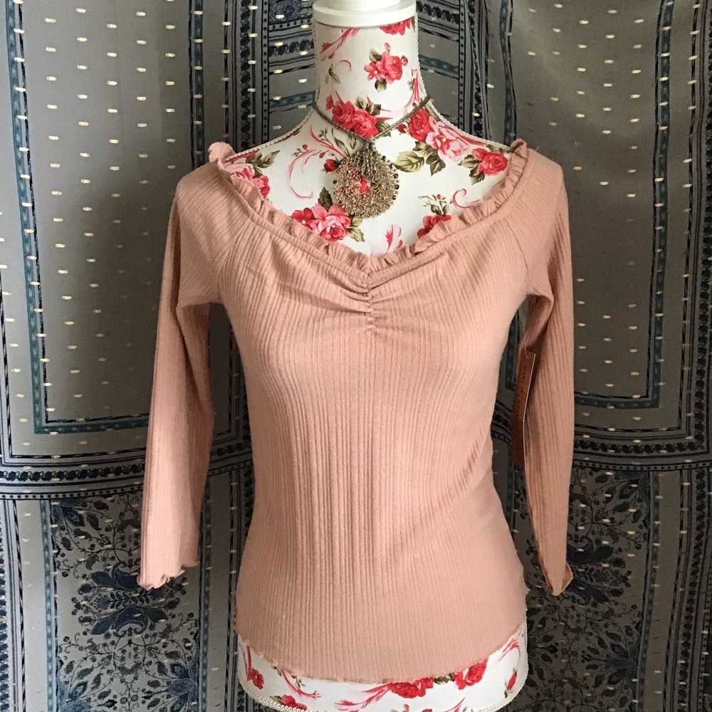 NWT ALMOST FAMOUS TOP ROSE
